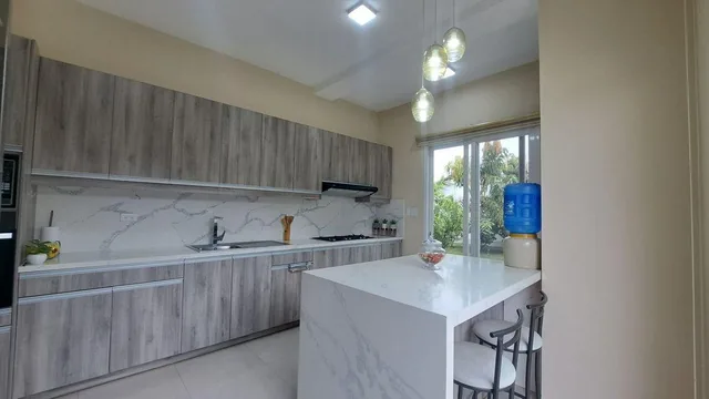 Casa Moderna Independiente de Venta en Manta L/f, Manabí — imagen 3