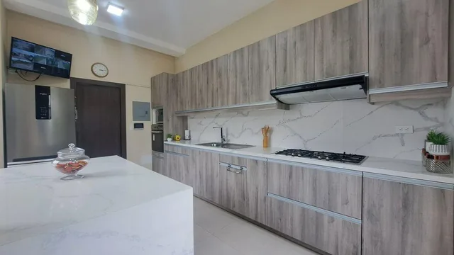 Casa Moderna Independiente de Venta en Manta L/f, Manabí — imagen 2