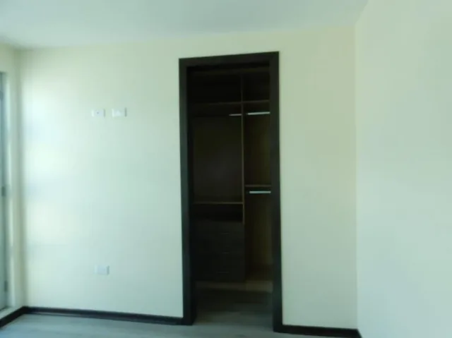 Casa en Venta 198 m² — imagen 2