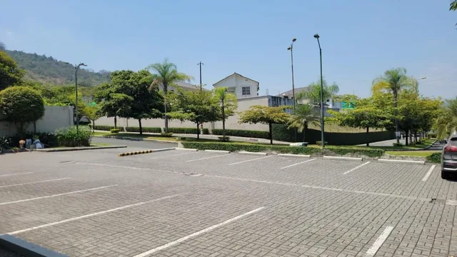 Porto Alegre Via a La Costa Terreno en Venta Primeros Kilom, Guayas — imagen 2