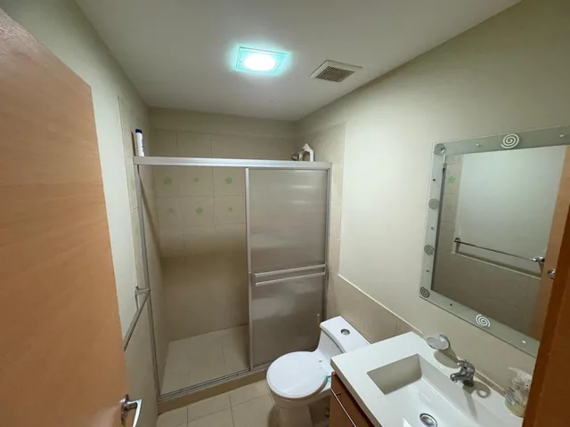 Departamento de 79 m² con 3 Habitaciones en Venta Norte Playas, Condominio Ocean Club, Guayas — imagen 2