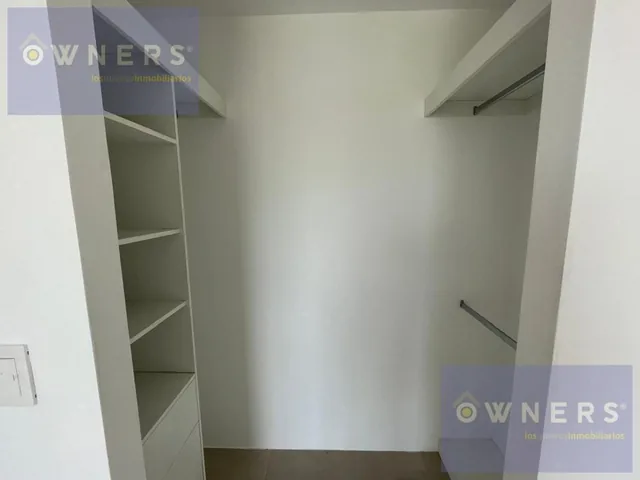Venta Casa de Dos Pisos en Urbanización Los Prados (Lm), Guayas — imagen 2