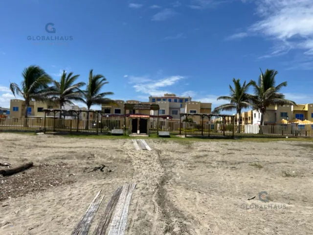 Venta de Casa en Playas, Urb. Porton del Mar, 3 Habitaciones. m. H, Guayas — imagen 4