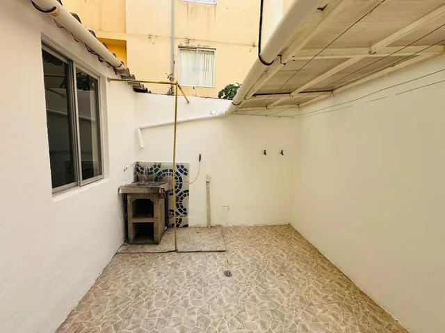 Casa de Venta en Quito, Ciudad Bicentenario. Provincia de Pichincha — imagen 3