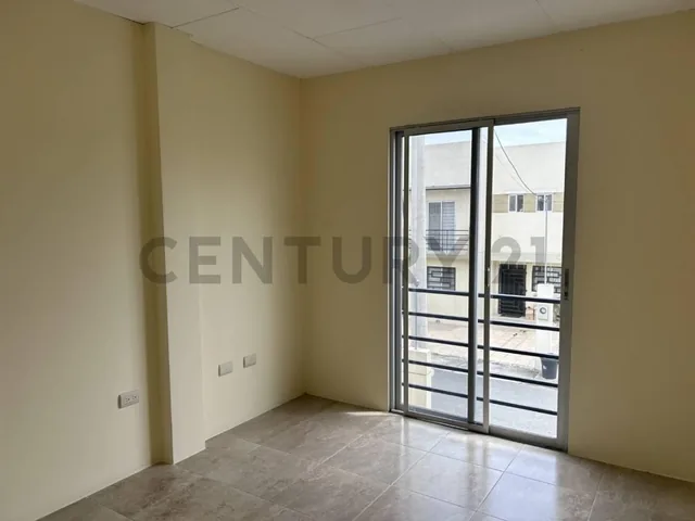 Venta Casa en Urb. La Gran Vittoria, Via Salitre, Aurora. Ma, Guayas — imagen 2