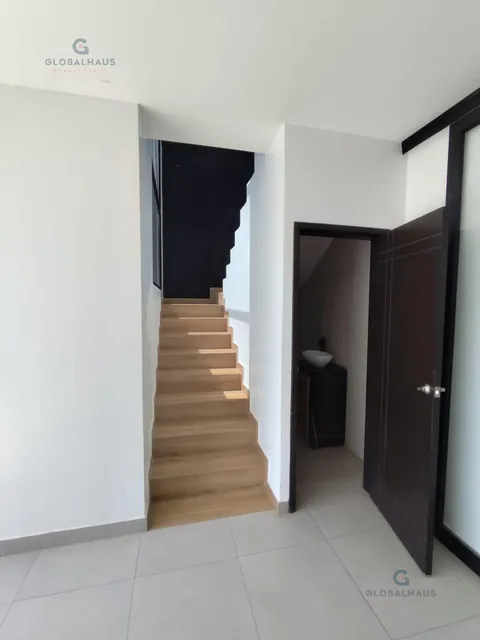 Venta de Casa en Salinas, Cdla. Italiana, 4 Habitaciones, Piscina. m. N. Provincia de Santa Elena — imagen 3