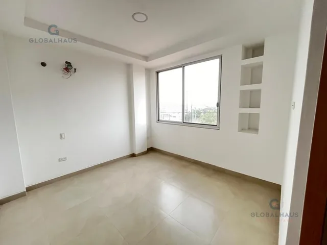 Venta de Casa Esquinera en Urb. Condado Vicolinci con 3 Habitaciones m. H. Guayas — imagen 5
