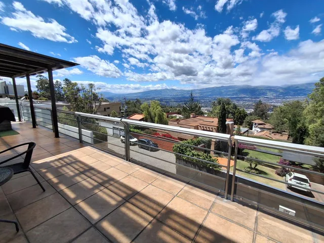 Departamento San Juan de Cumbaya, 3 Habitaciones, Terraza Hermosa Vista — imagen 3