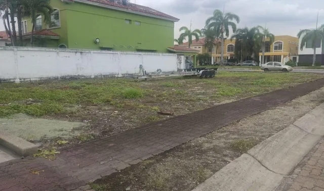 Venta Terreno Esquinero – Portofino – Alta Plusvalía – Vía a La Costa (Wn), Guayas — imagen 3