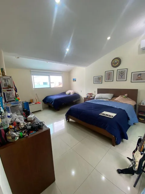 San Isidro - Casa en Venta con Amplio Patio - Km 4.5 Samborondon, Guayas — imagen 3