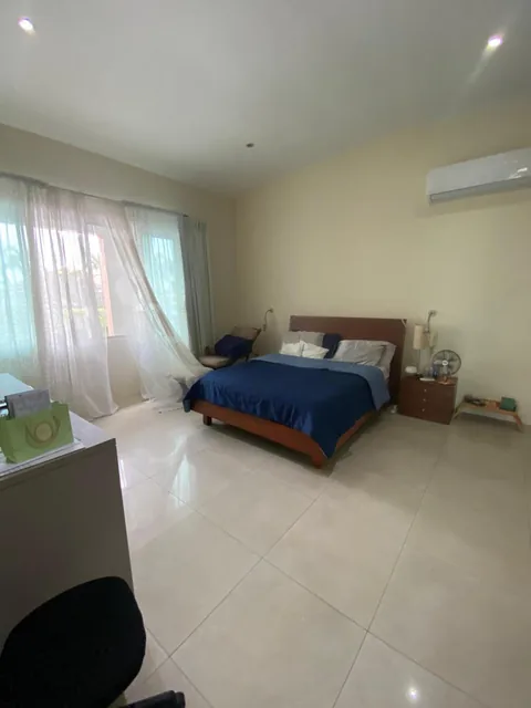 San Isidro - Casa en Venta con Amplio Patio - Km 4.5 Samborondon, Guayas — imagen 2