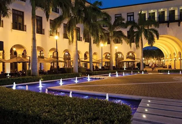 Samborondon Plaza Lagos Hermoso Proyecto de Casa Vista Al Lago, Guayas — imagen 4