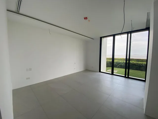 Por Estrenar Departamento Planta Baja Vista Al Rio, Guayas — imagen 5