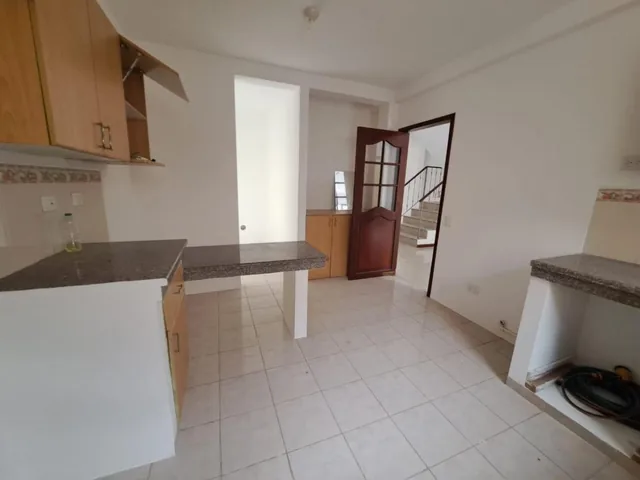 Ciudad Celeste Casa en Venta Etapa La Marina Km 9 Via Samborondon, Guayas — imagen 3