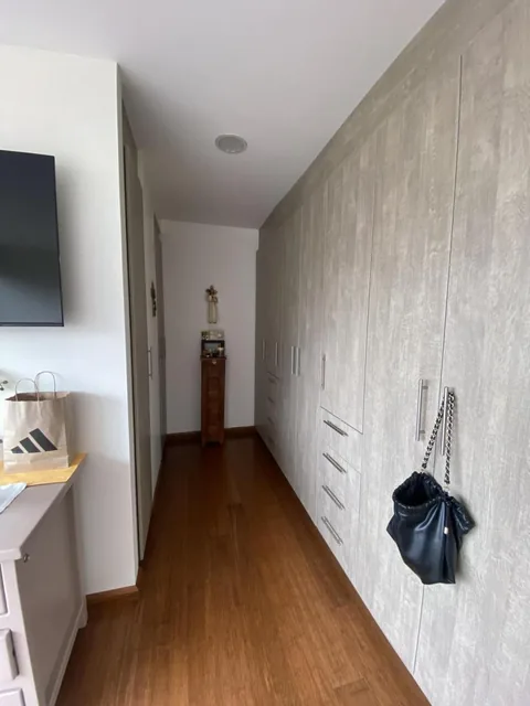 Departamento Dúplex de Venta Ubicad en La González Suarez y Boussingaultt — imagen 2