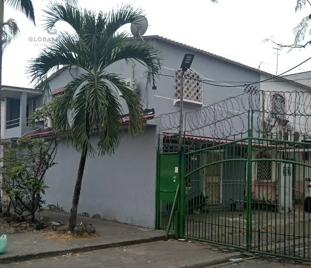 Venta de Casa Esquinera en Mucho Lote 5ta Etapa, 3 Habitaciones. m. N, Guayas — imagen 2
