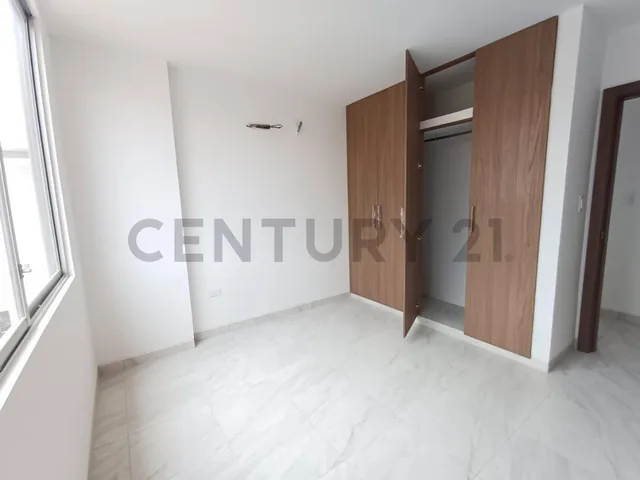 Moderna Casa de Estreno en Romareda–et. Riada (Solo 28 Propiedades). Dian, Guayas — imagen 2