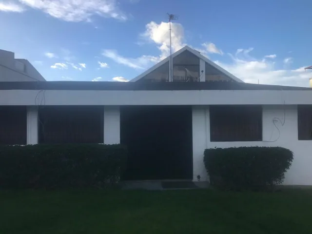Vento Terreno Industrial con Casa en El Sector de Carcelén Industrial — imagen 3