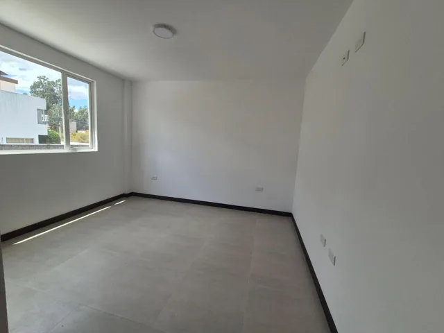 Hermosa Casa por Estrenar Urb. Privada San Francisco - Valle de Los Chillos — imagen 4