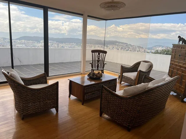 Mv - Colinas de Pichincha, en Venta Casa de Lujo 5d, 1485 m² Útiles con Piscina — imagen 4