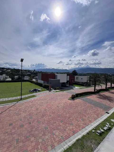 En Venta Terreno en Tumbaco — imagen 2