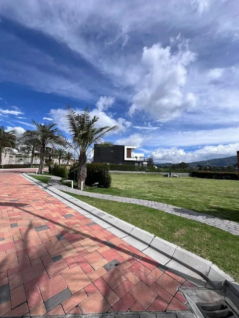 Terreno en Tumbaco — imagen 4
