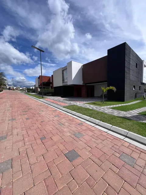 Terreno en Tumbaco — imagen 2