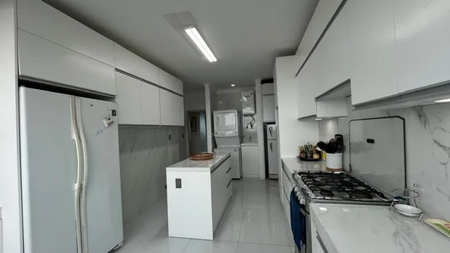 Departamento en Venta en Puerto Lucía, Condo 600 - N. Dorado. Provincia de Santa Elena — imagen 4