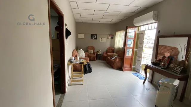 Venta de Casa Rentera en 10 de Agosto Entre Carchi y Tungurahua Centro de Guayaquil L. B. Guayas — imagen 2