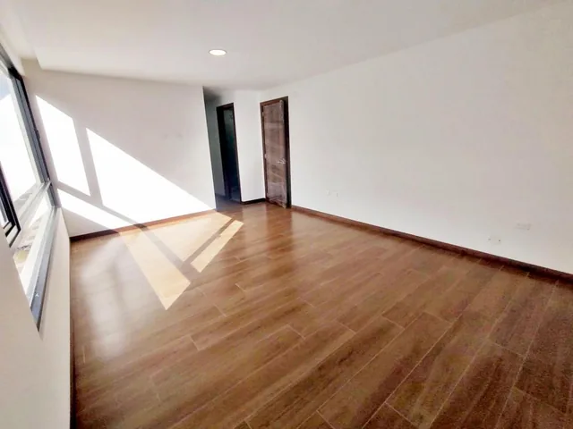 Venta Casa a Estrenar en Tumbaco 162 m², con Terraza, Jardín y Piscina (C) — imagen 3