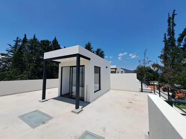 Venta Casa a Estrenar en Tumbaco 162 m², con Terraza, Jardín y Piscina (C) — imagen 2