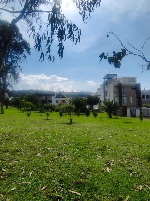 Vendo Terrero Cerca Al Portal Shopping — imagen 2