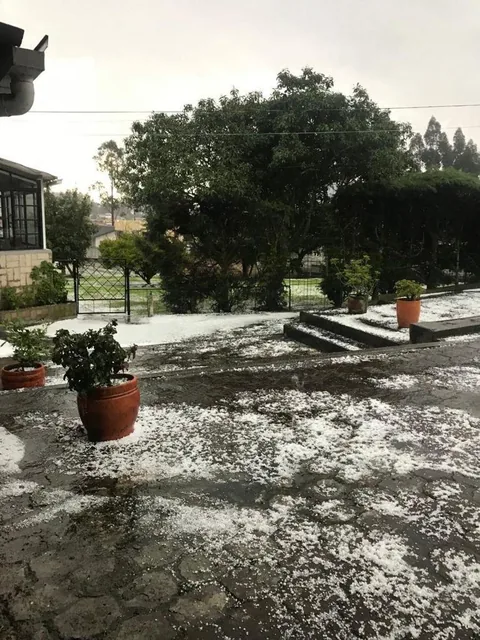 Terreno y Casa Independiente Cerramiento y Cerca Electrica, Sector Conocoto, 1826 m² — imagen 3