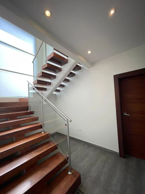 Isla Mocoli - Casa Amoblada de Lujo en Venta y Alquiler - Km 6 Samborondon, Guayas — imagen 3