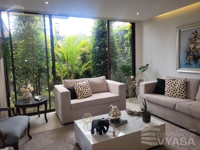 Puembo - Bonita Casa en Venta de 290 m² con 4 Dorm. — imagen 5