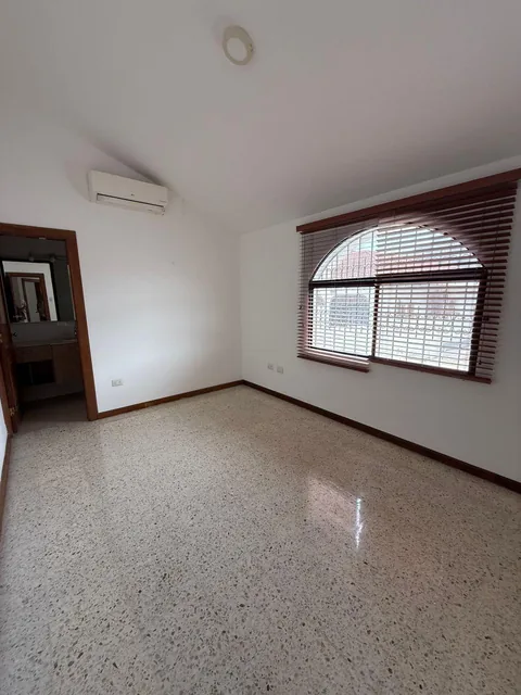 Vendo Casa en Los Parques, Guayas — imagen 5
