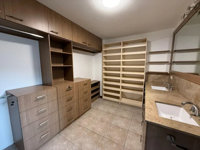 Vendo Casa en Los Parques, Guayas — imagen 4