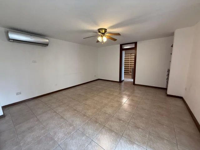 Vendo Casa en Los Parques, Guayas — imagen 3