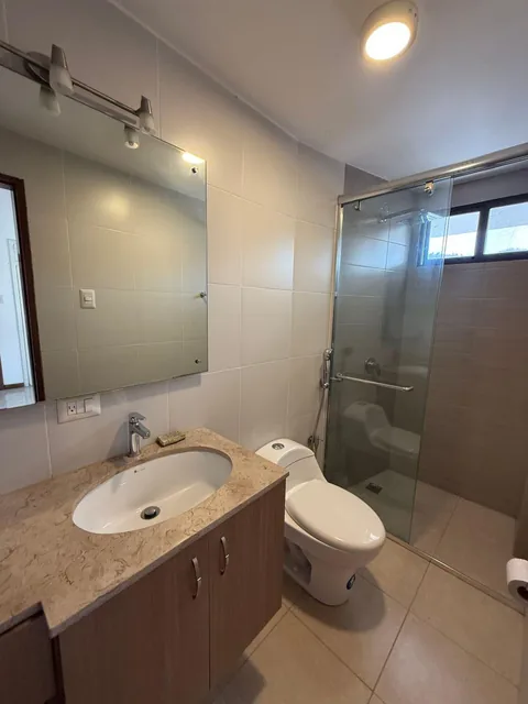 Vendo Casa en Los Parques, Guayas — imagen 2