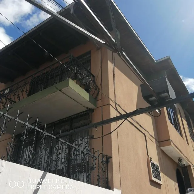 Venta de Casa con 2 Departamentos Indenpendientes en Dammer 2 — imagen 2