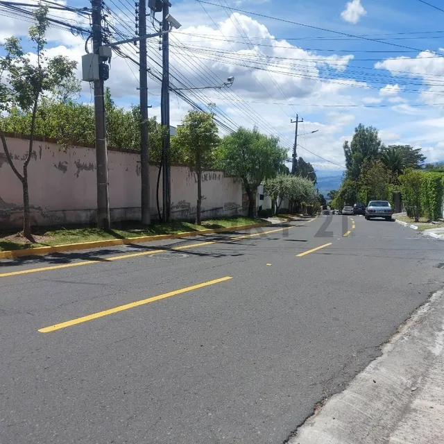 En Venta Terreno en Campo Alegre. Donde Se Construyen Propiedades de Alto Valor — imagen 4