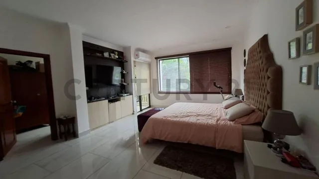 Venta Casa con Piscina, 3 Dorm. en Palmar del Río, Samborondon S. Sal, Guayas — imagen 2
