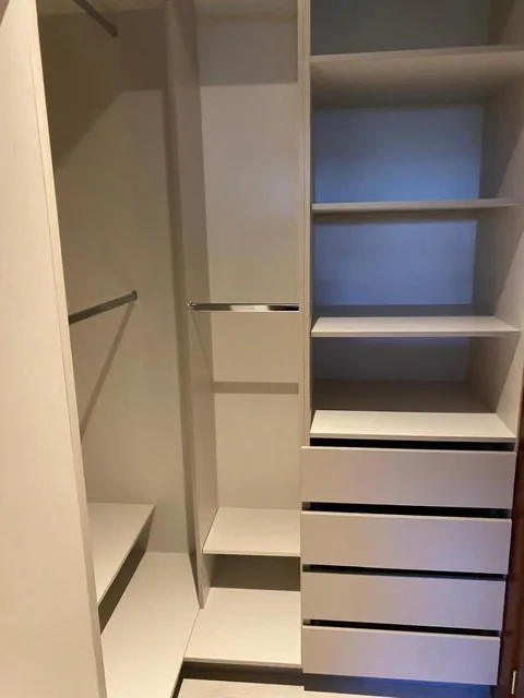 Vendo Departamento de Lujo con Vista Dentro de Conjunto Privado Cumbaya — imagen 3