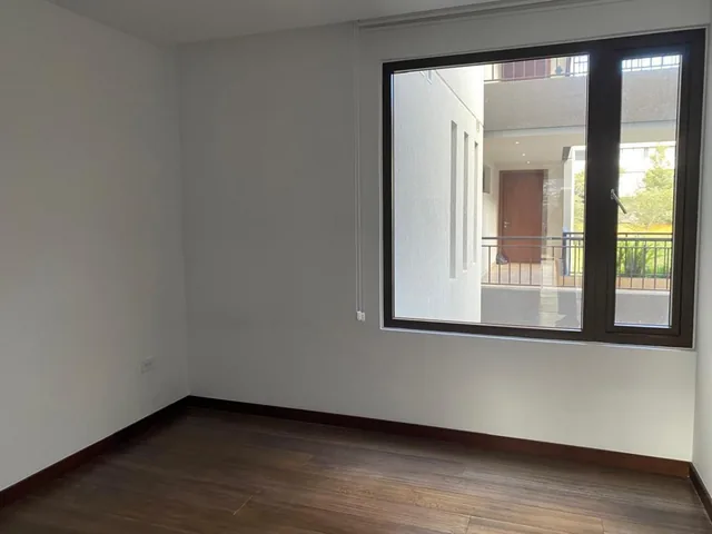 Vendo Departamento de Lujo con Vista Dentro de Conjunto Privado Cumbaya — imagen 2