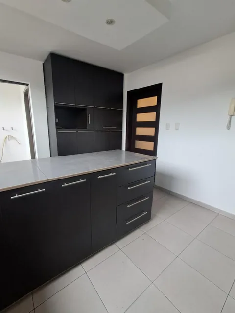 Se Vende Departamento en Los Ceibos 200 m² 3 Dorm. de Oportunidad, Guayas — imagen 4