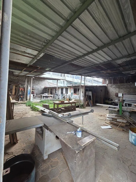Terreno 1.250 m² Carcelén Industrial con Departamentos y Galpón $230k Negociable — imagen 5