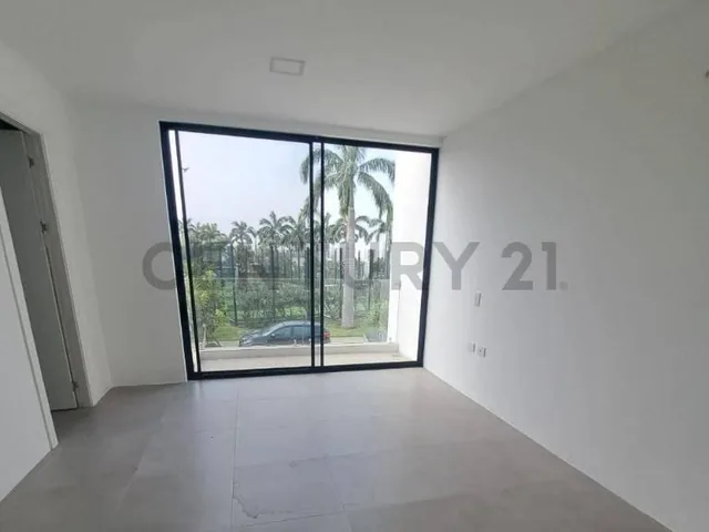 Venta de Casa de Estreno Urb. Costa Azul, Samborondon, Guayas — imagen 4
