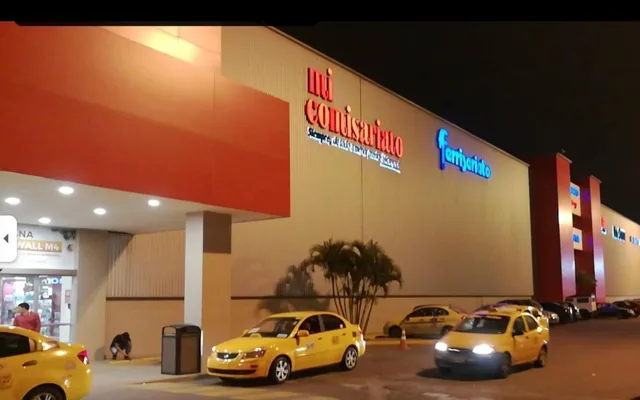 Lote Comercial en Plena Av 4 de Noviembre - Sb, Manabí — imagen 2