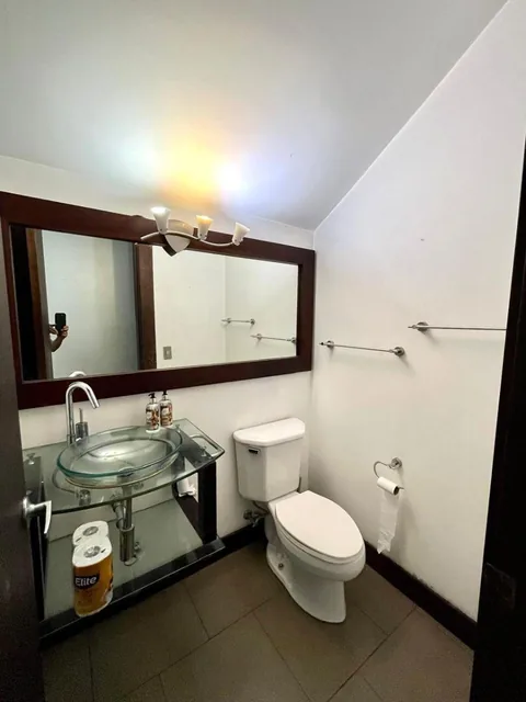 Casa de Venta en Samborondón - Km. 6 Urb. Lago Sol, Guayas — imagen 3
