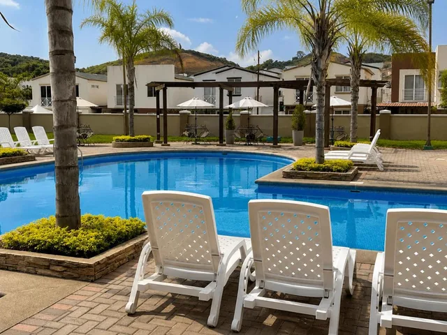 Terreno en Venta en La Aurora, Villa del Rey, 135.6 m², Guayas — imagen 2